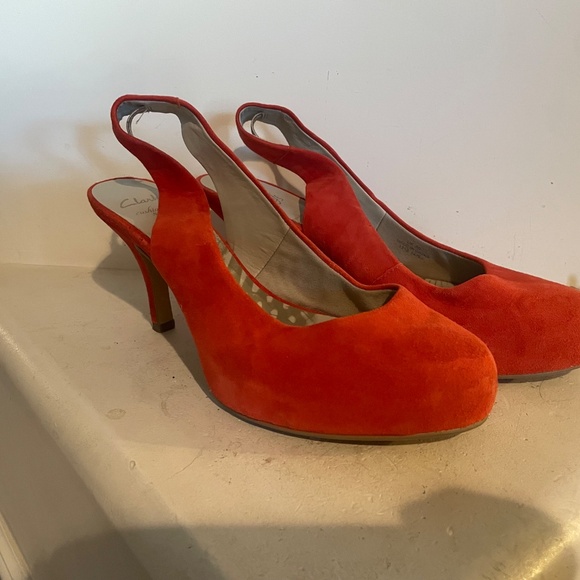 2 pairs women’s shoes - Picture 7 of 10